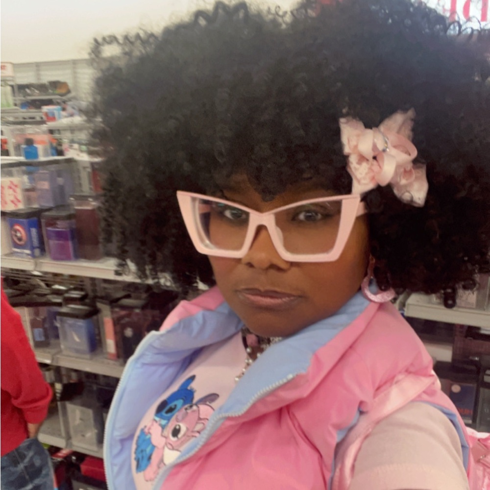 Meet your Posher, Deborah